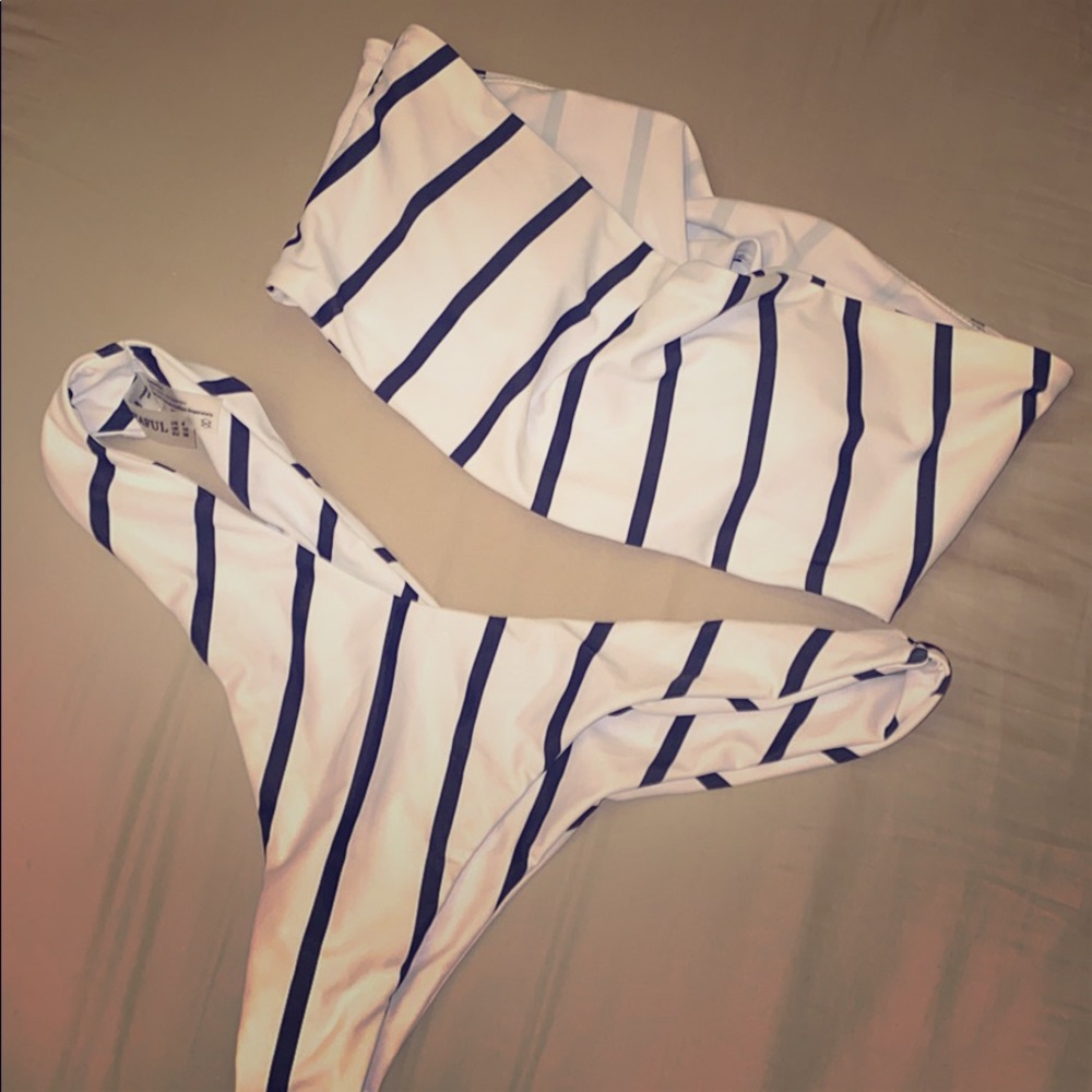 ZAFUL SIZE 6 swimsuit